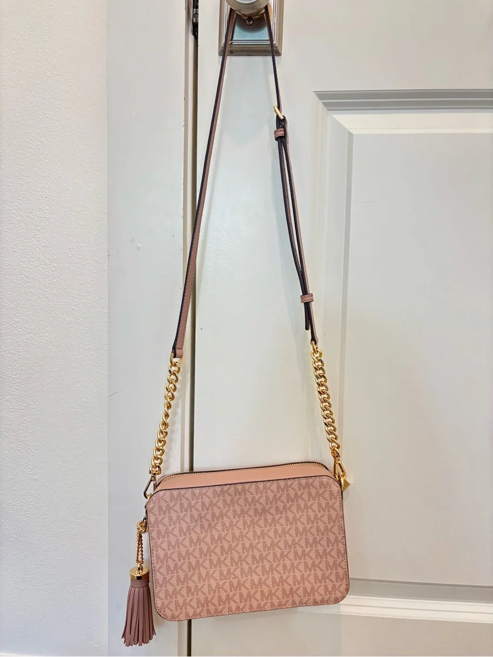 Michael Kors Blush Signature Crossbody with Gold Chain